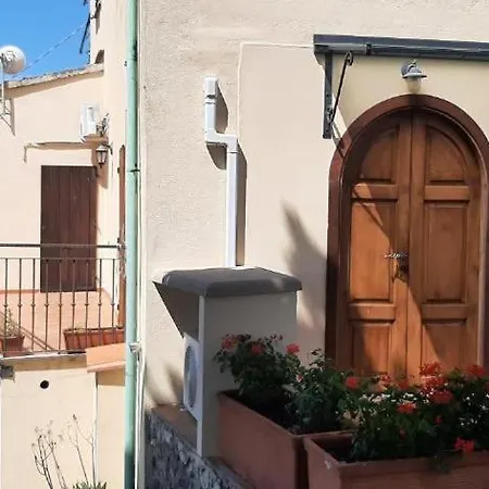 Nel Borgo Di